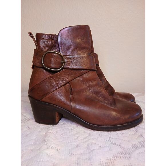 Women's P. Monjo Brown Leather Ankle, Size US 8 - Picture 1 of 6
